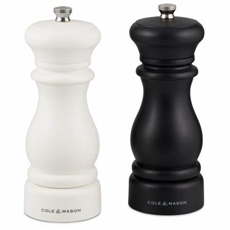 Cole & Mason Southwold Classic Salt & Pepper Mill Set